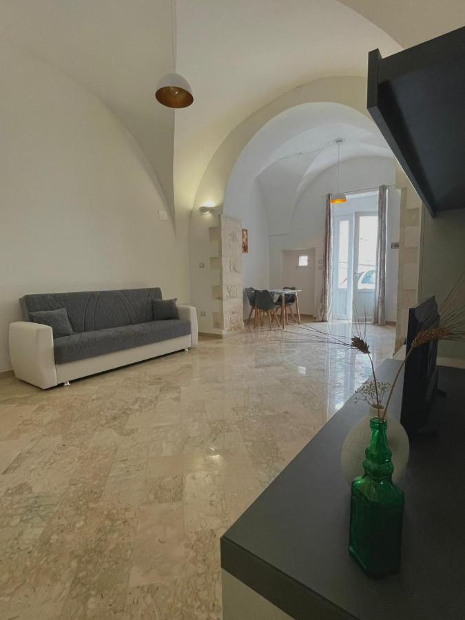 דירות מרטינה פרנקה La Casa A Fianco מראה חיצוני תמונה