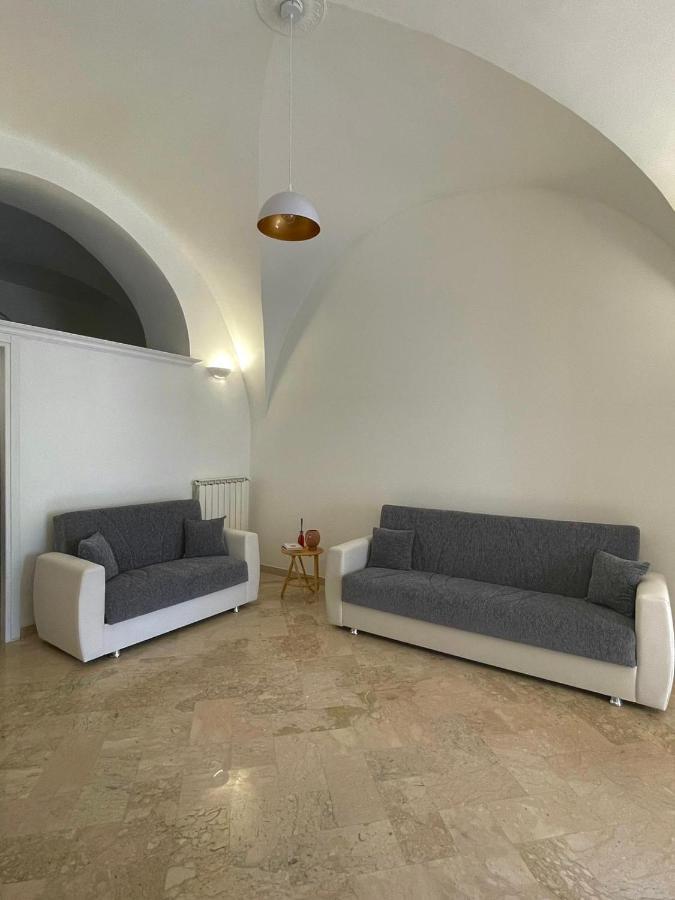 דירות מרטינה פרנקה La Casa A Fianco מראה חיצוני תמונה