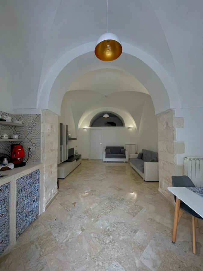 דירות מרטינה פרנקה La Casa A Fianco מראה חיצוני תמונה
